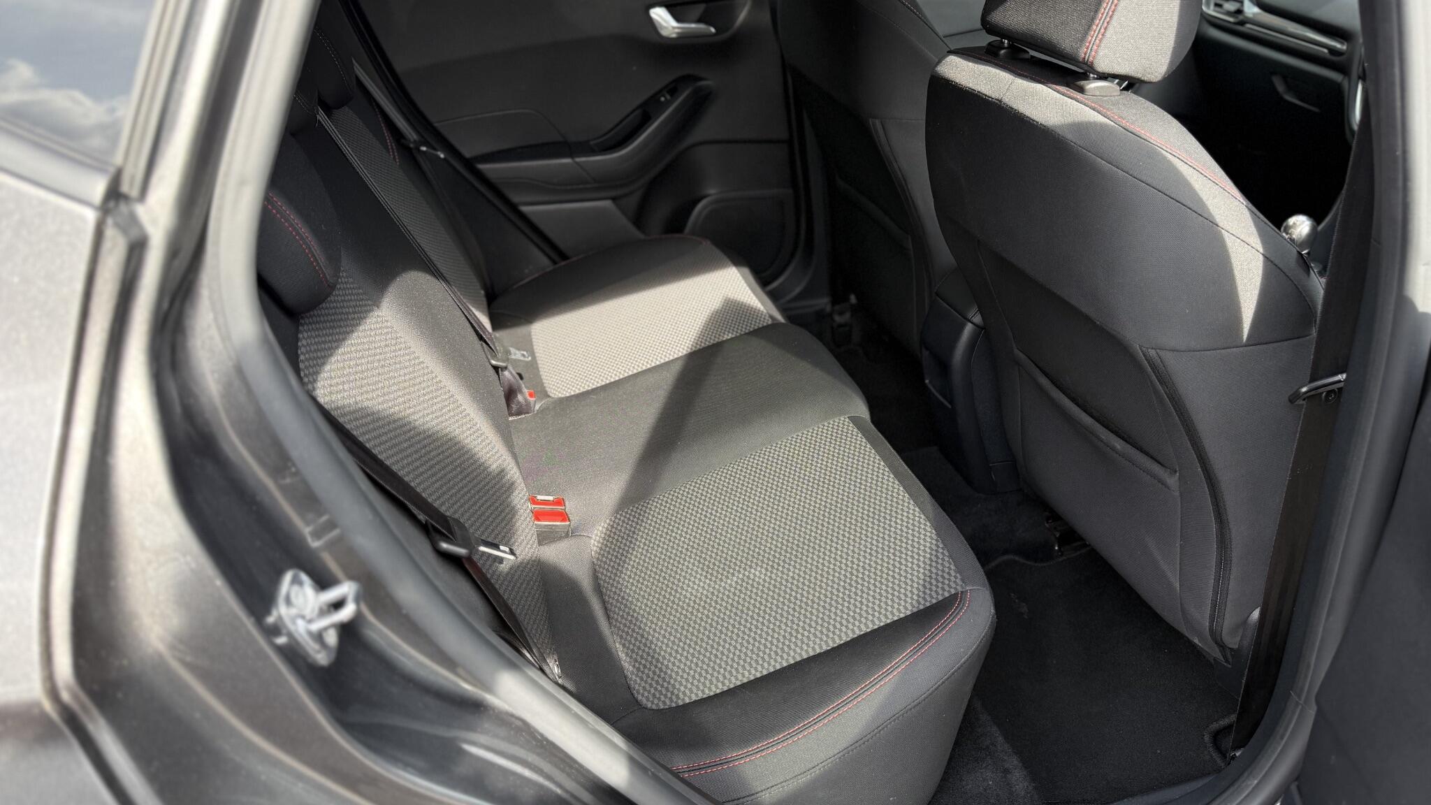 Ford Fiesta view 28