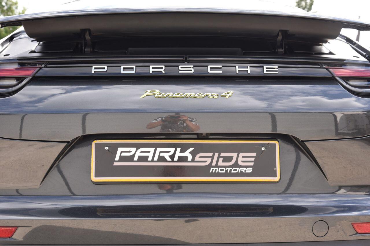 Porsche Panamera view 19
