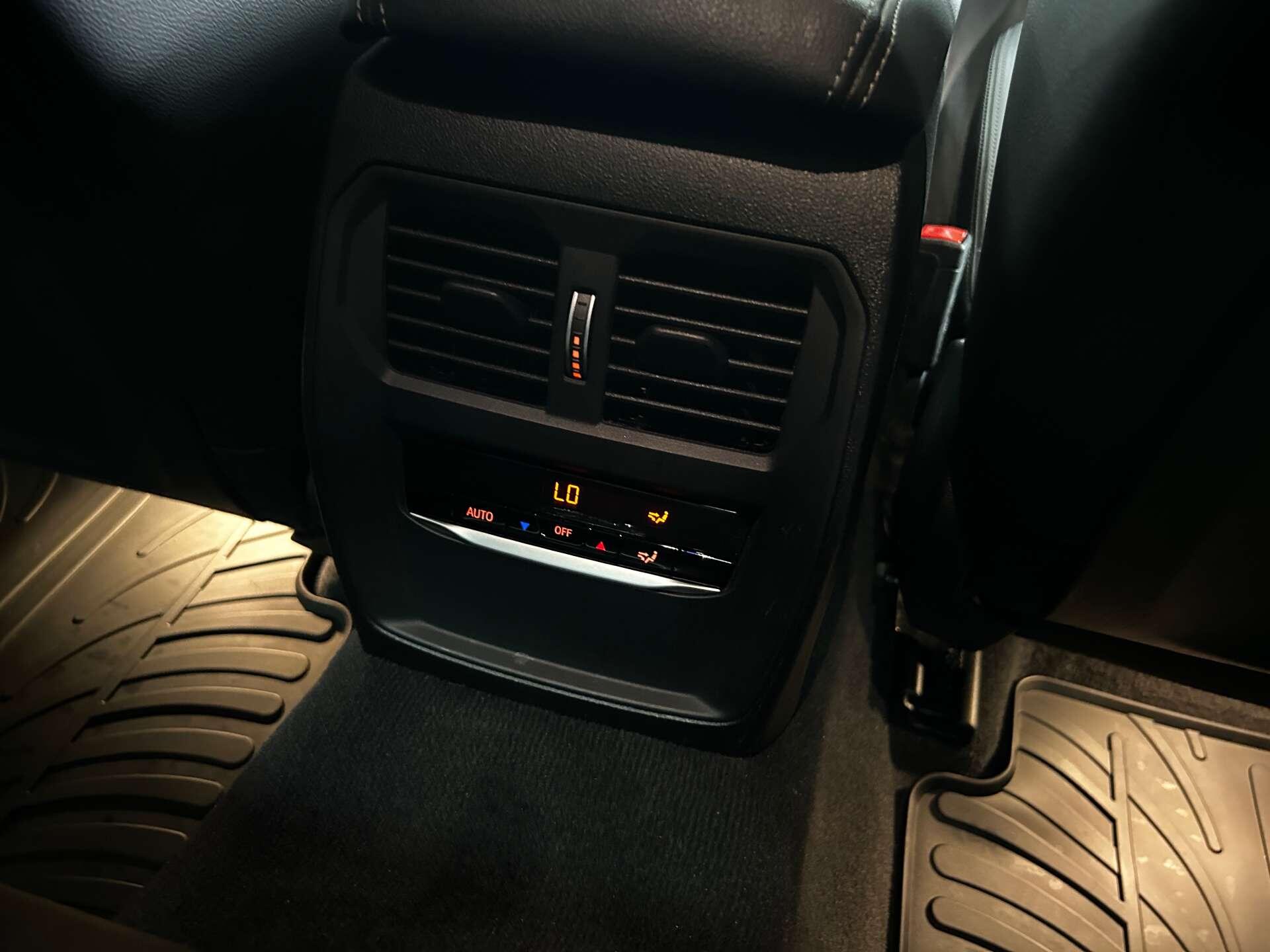 BMW 3 Series view 58