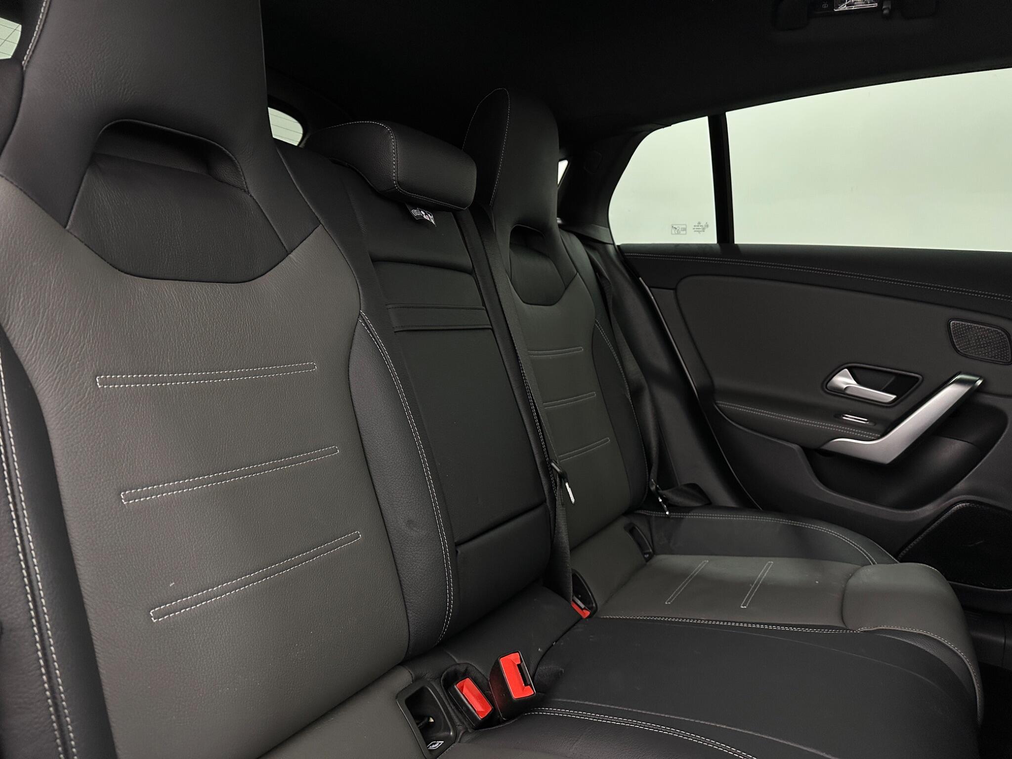 Mercedes-Benz Cla view 44