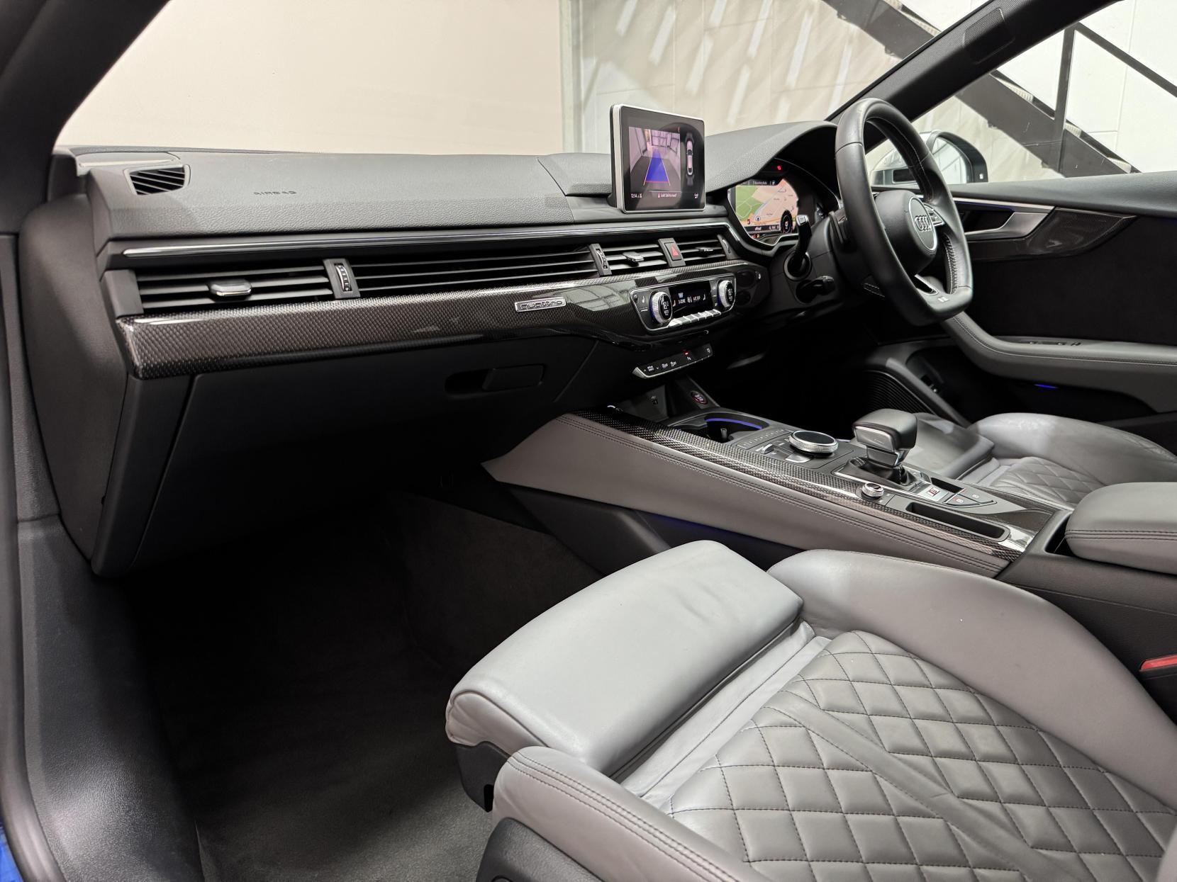 Audi S5 view 47