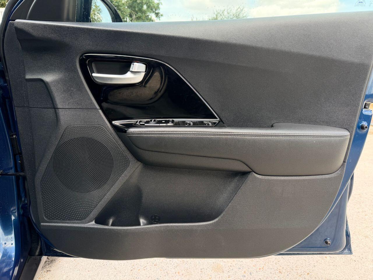 Kia Niro view 15