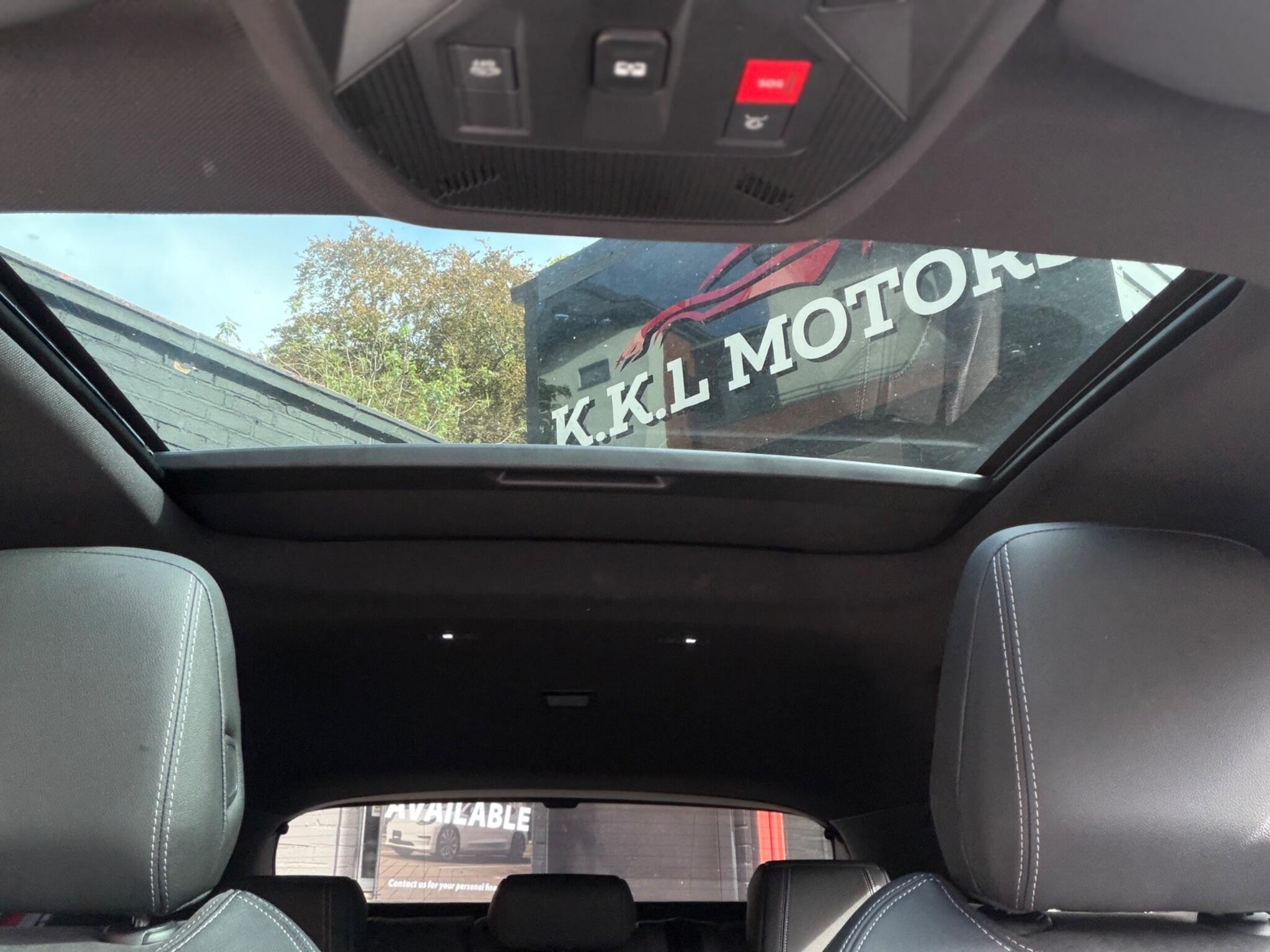 Vauxhall Astra Electric view 64