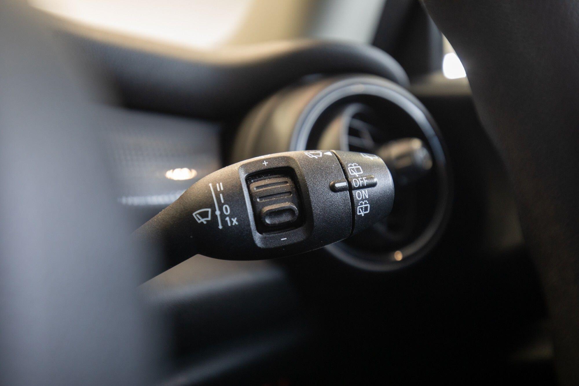 Mini Hatch view 17