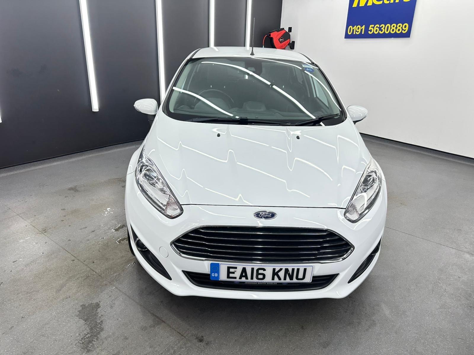 Ford Fiesta view 5