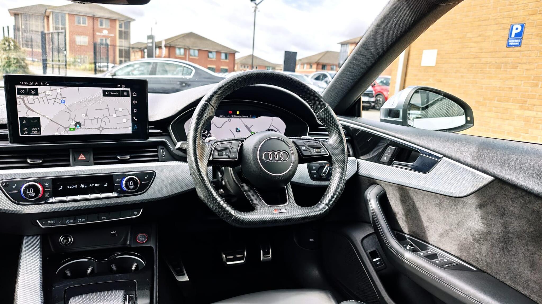 Audi RS5 view 20