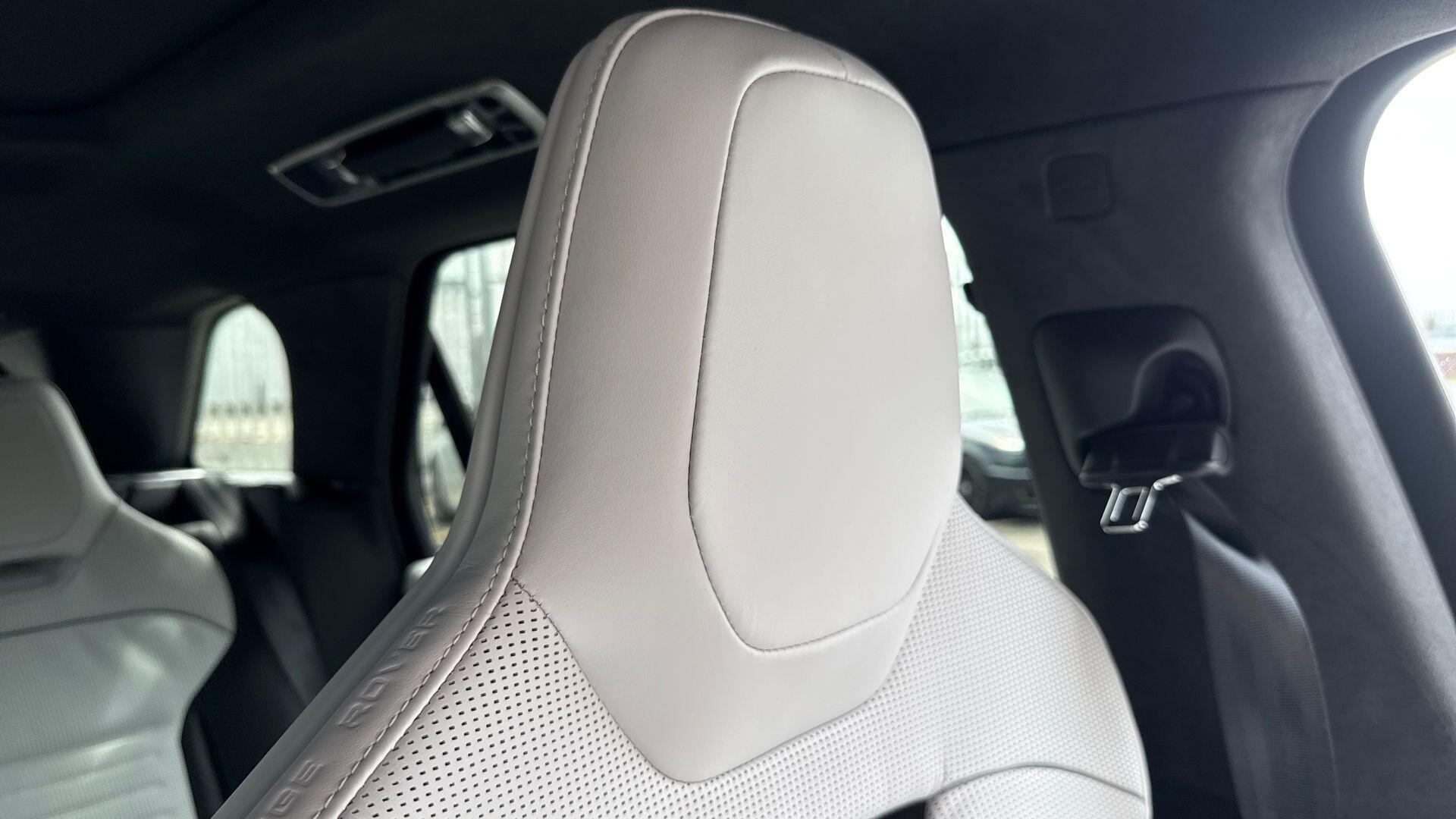 Land Rover Range Rover Sport view 45