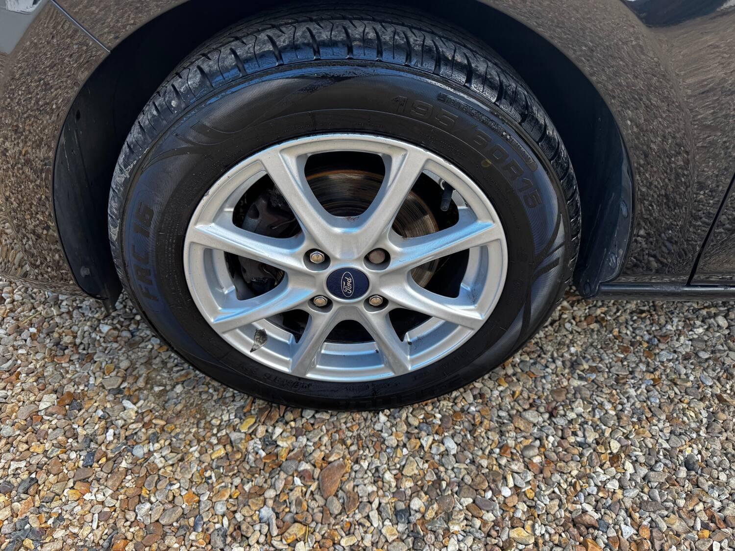Ford Fiesta view 4