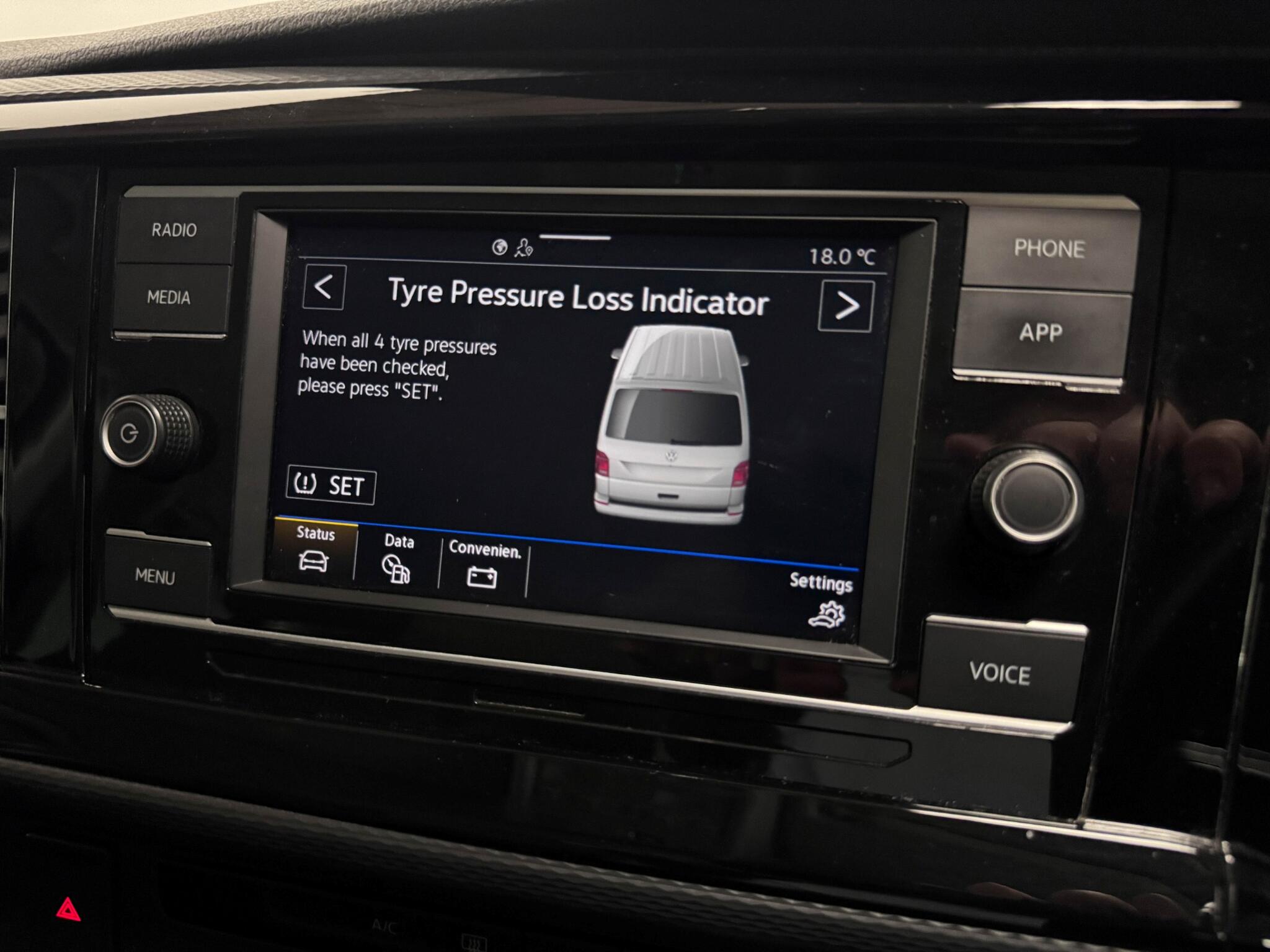 Volkswagen California view 32