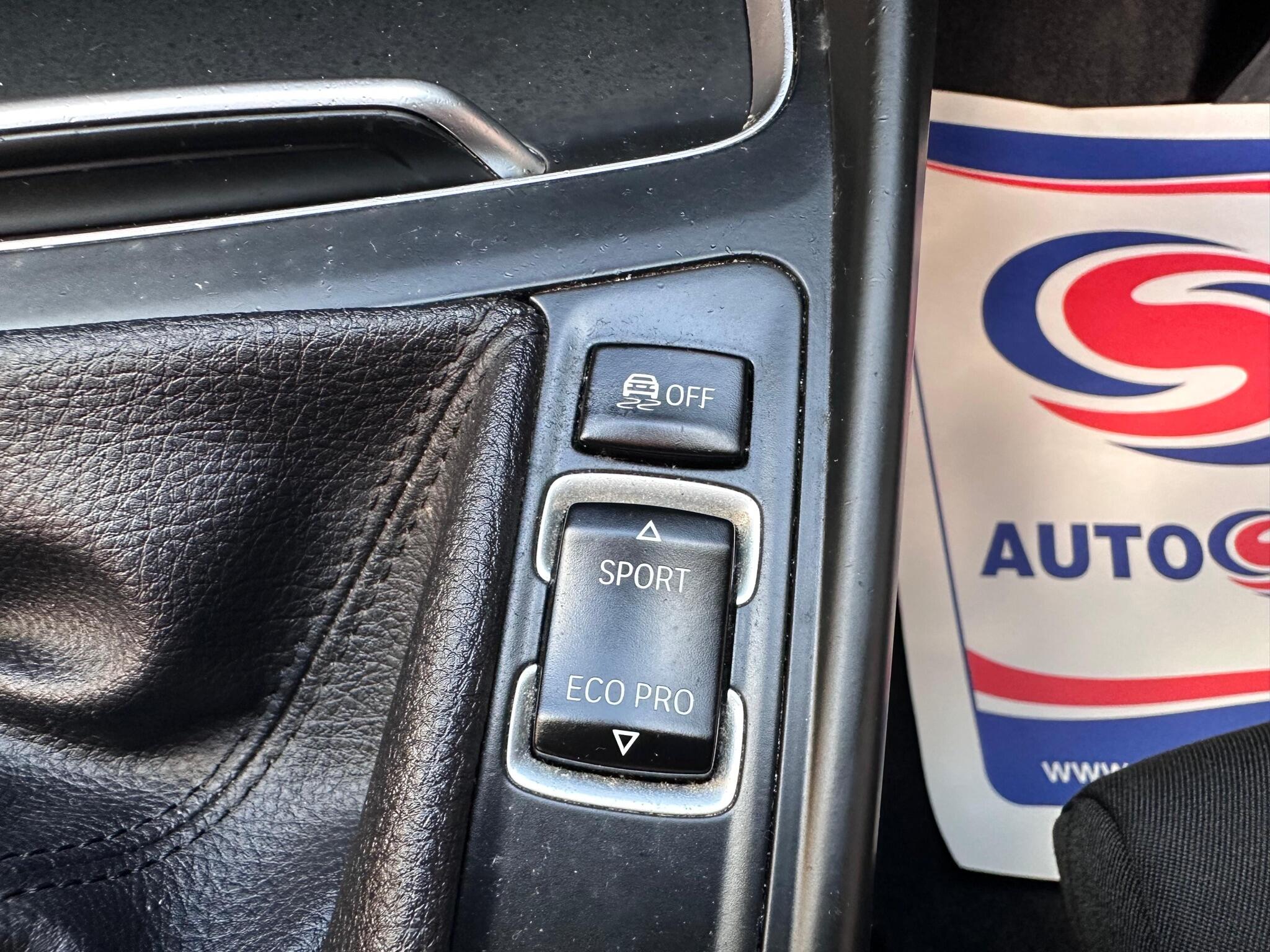 BMW 1 Series view 24