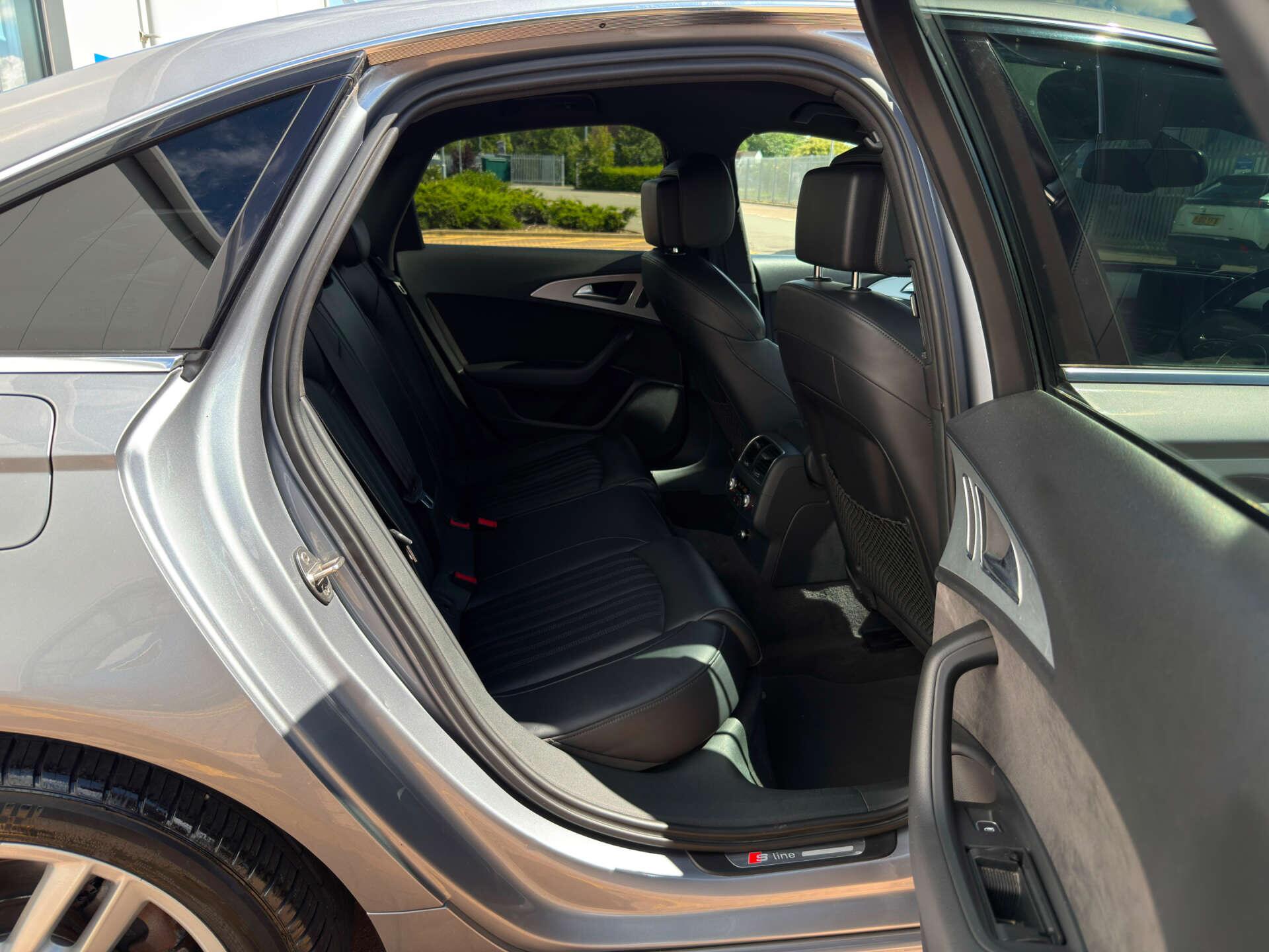 Audi A6 Saloon view 29