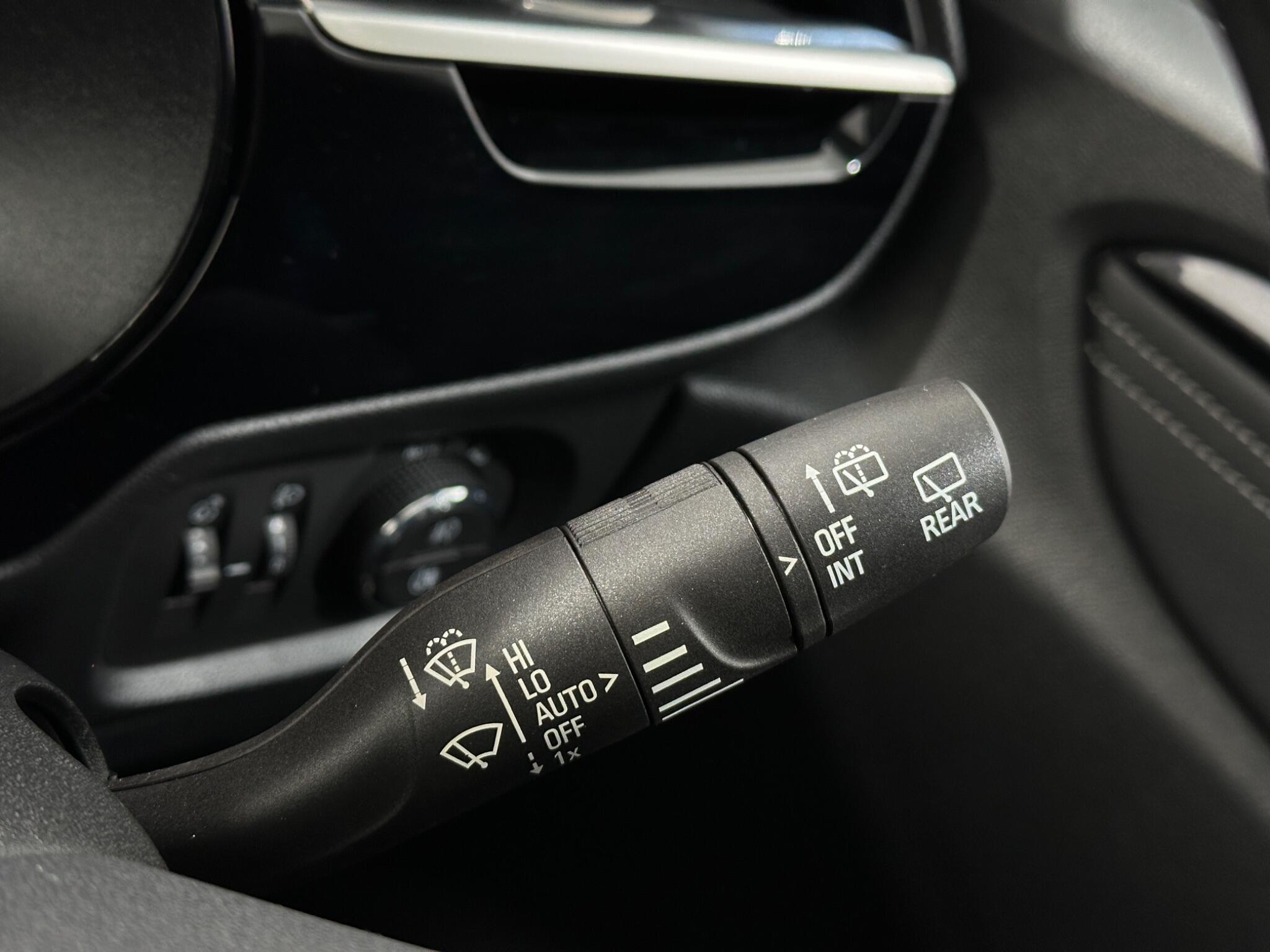 Vauxhall Corsa view 17