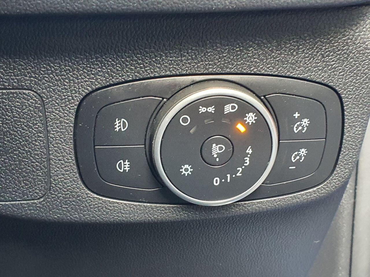 Ford Focus view 34