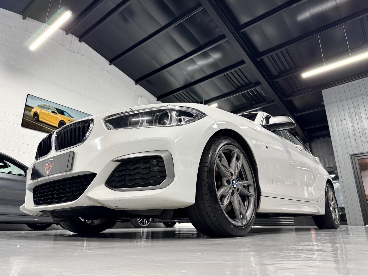 BMW 1 Series view 9