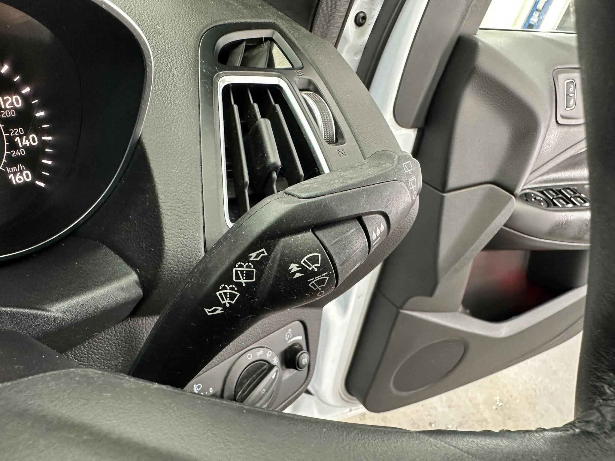 Ford Kuga view 46
