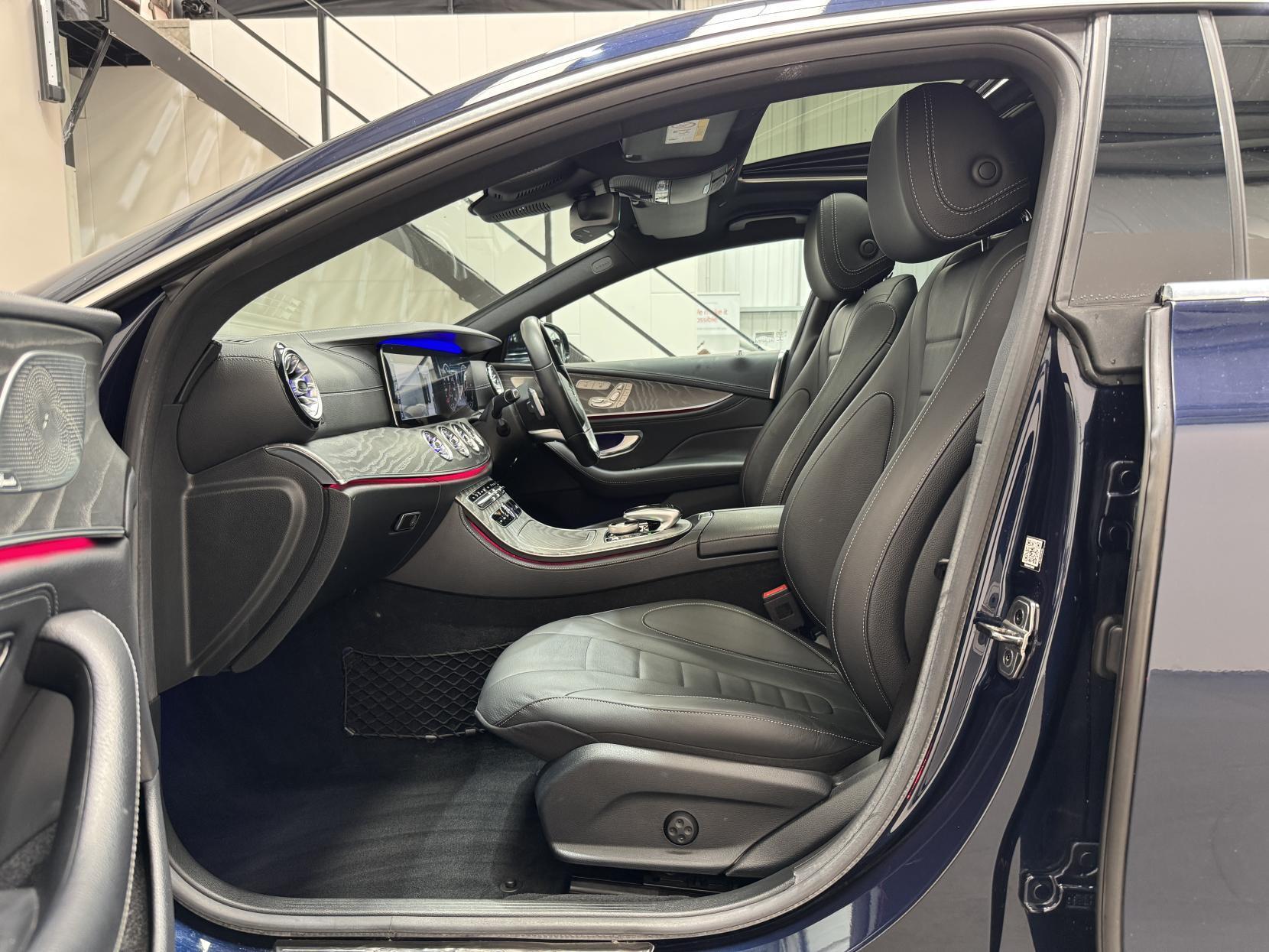 Mercedes-Benz CLS view 59