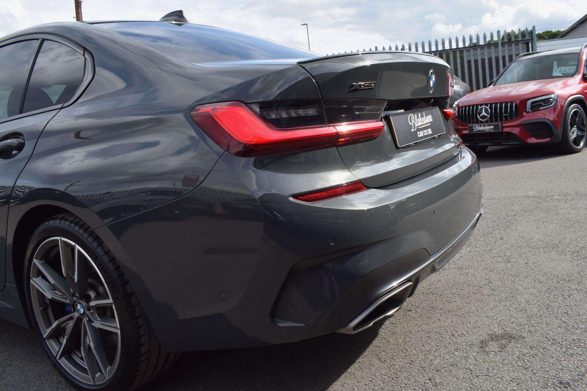 BMW 3 Series view 42