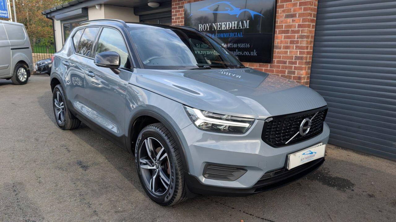 Volvo XC40 view 21