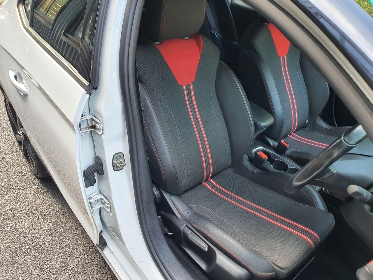Vauxhall Corsa view 15
