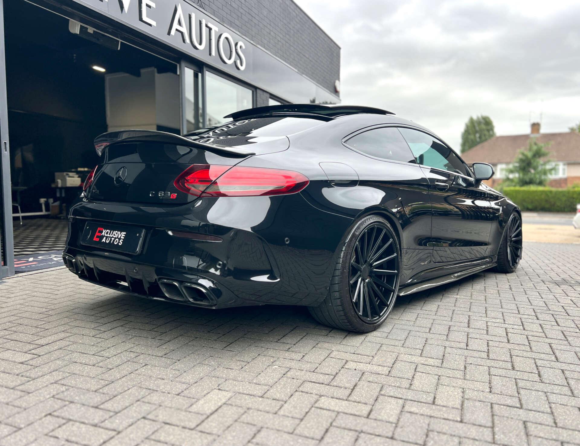 Mercedes-Benz C Class view 3