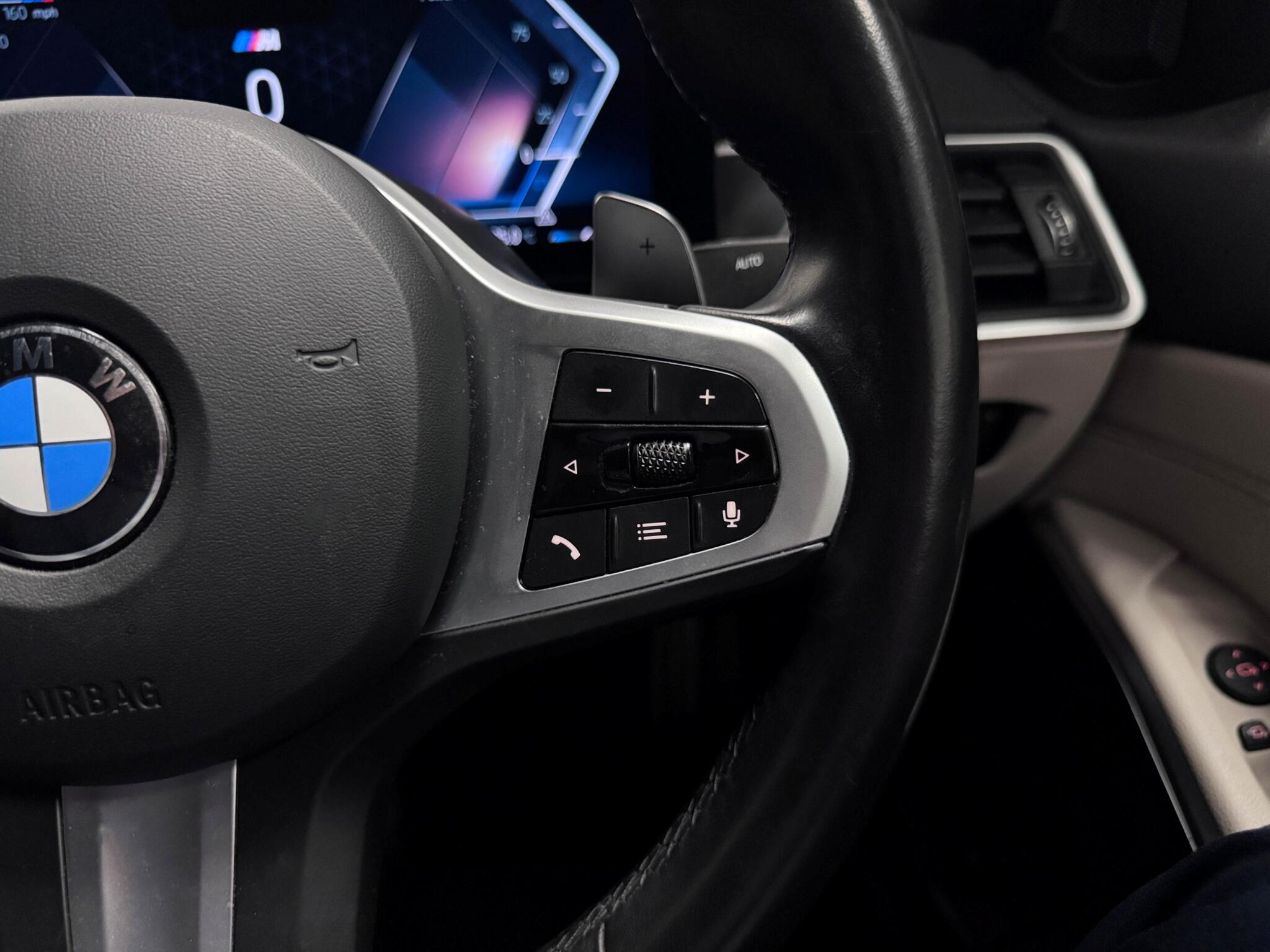 BMW 3 Series view 11