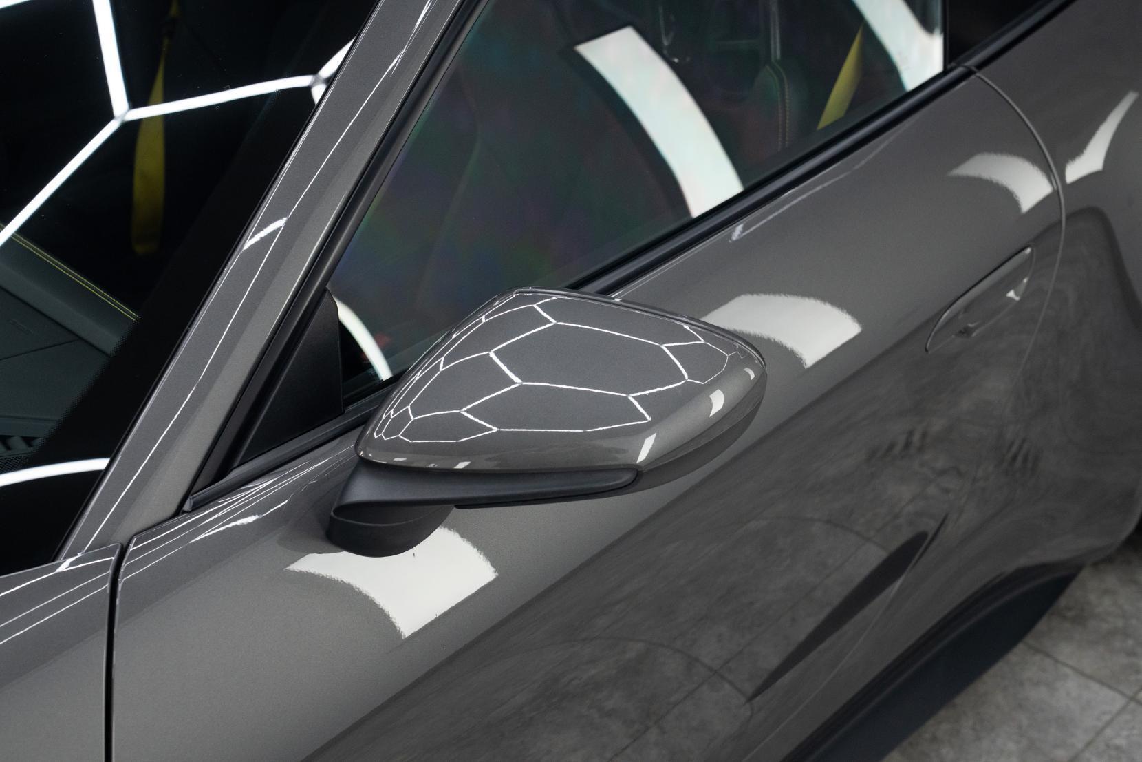 Porsche 911 view 36