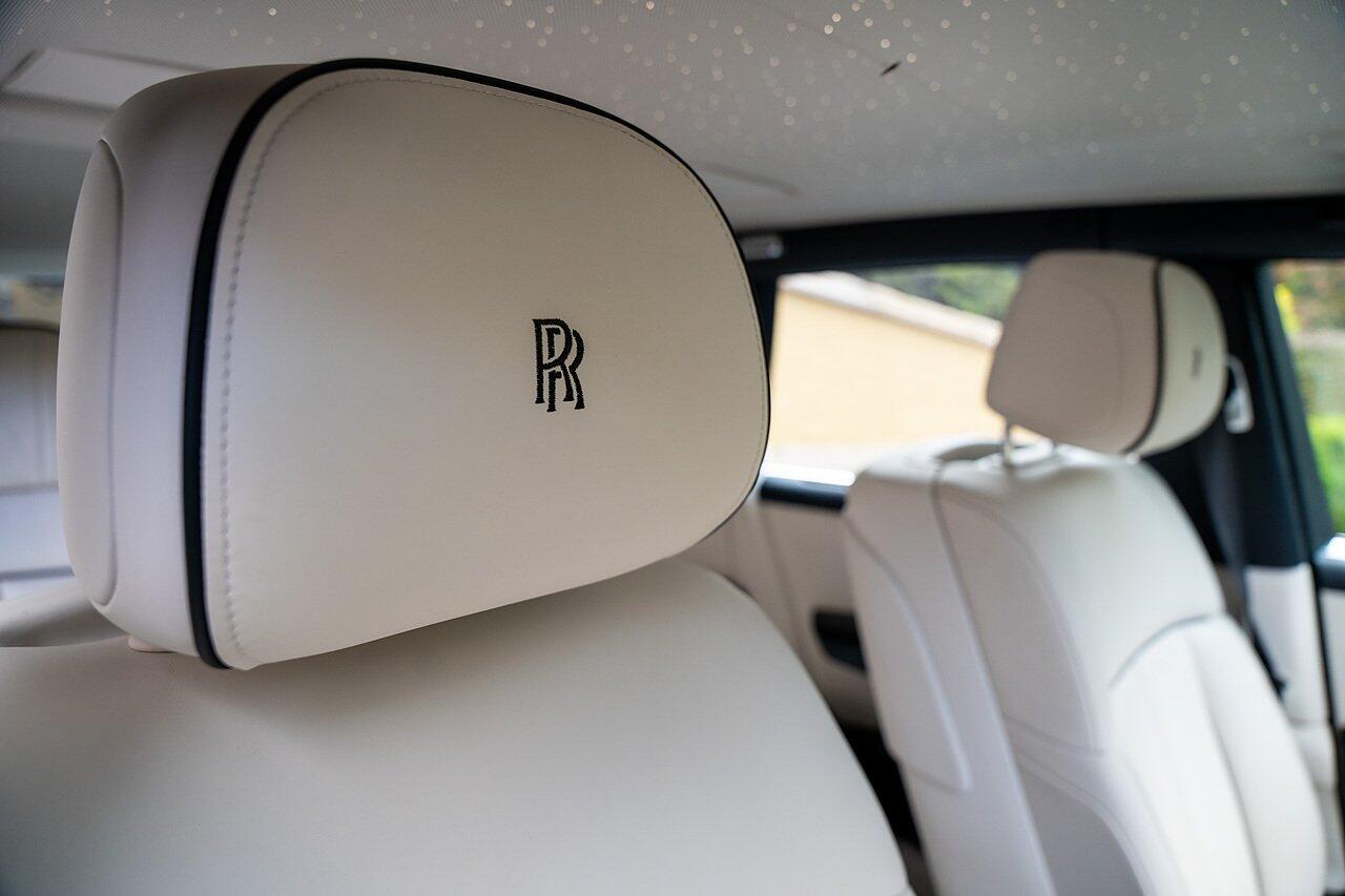 Rolls-Royce Phantom view 42