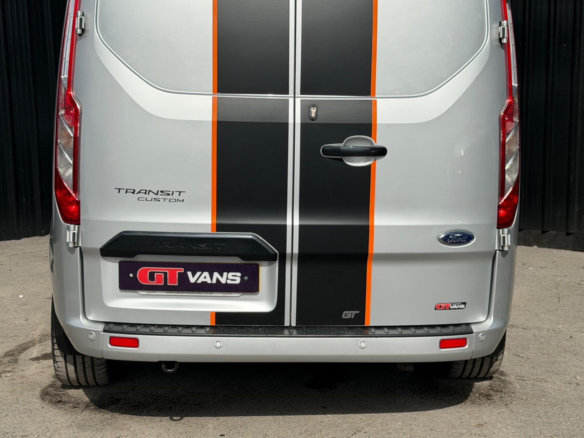 Ford Transit Custom view 42