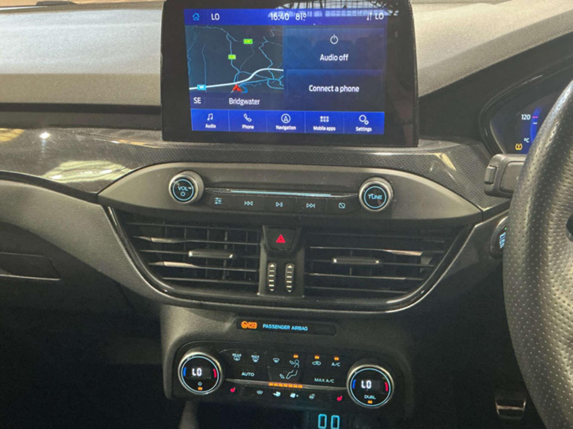 Ford Focus view 2