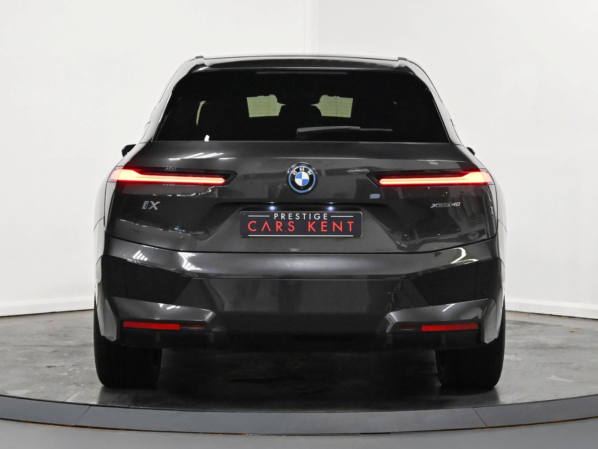 BMW Ix view 27