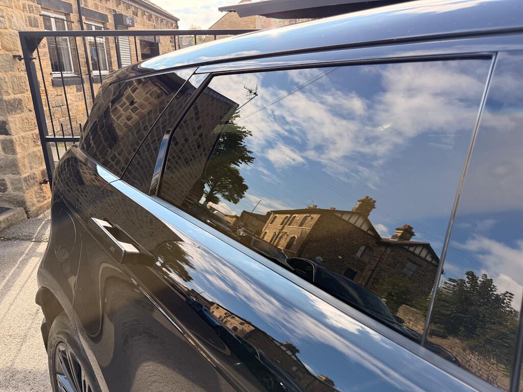 Land Rover Range Rover Evoque view 28