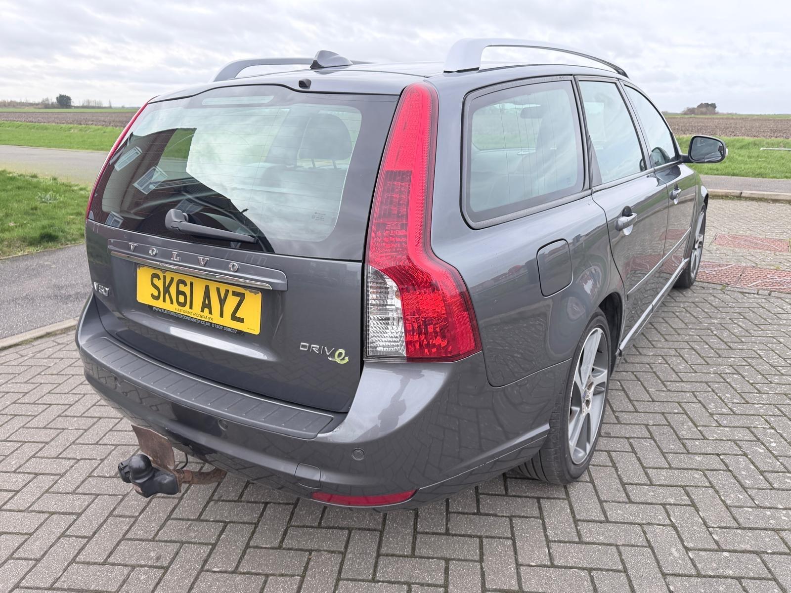 Volvo V50 view 12