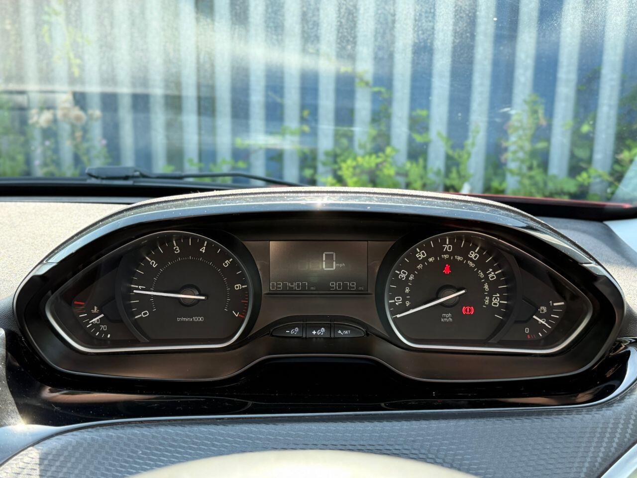 Peugeot 208 view 26