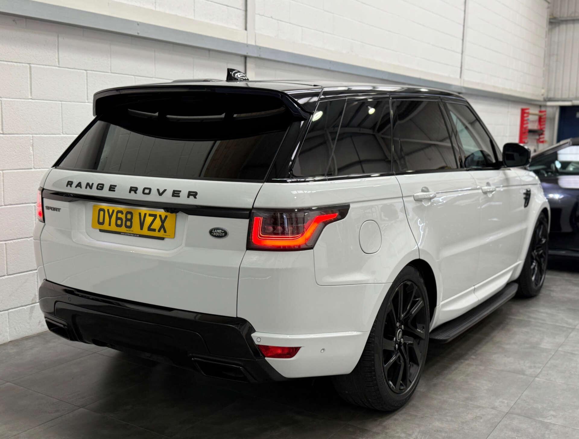 Land Rover Range Rover Sport view 9