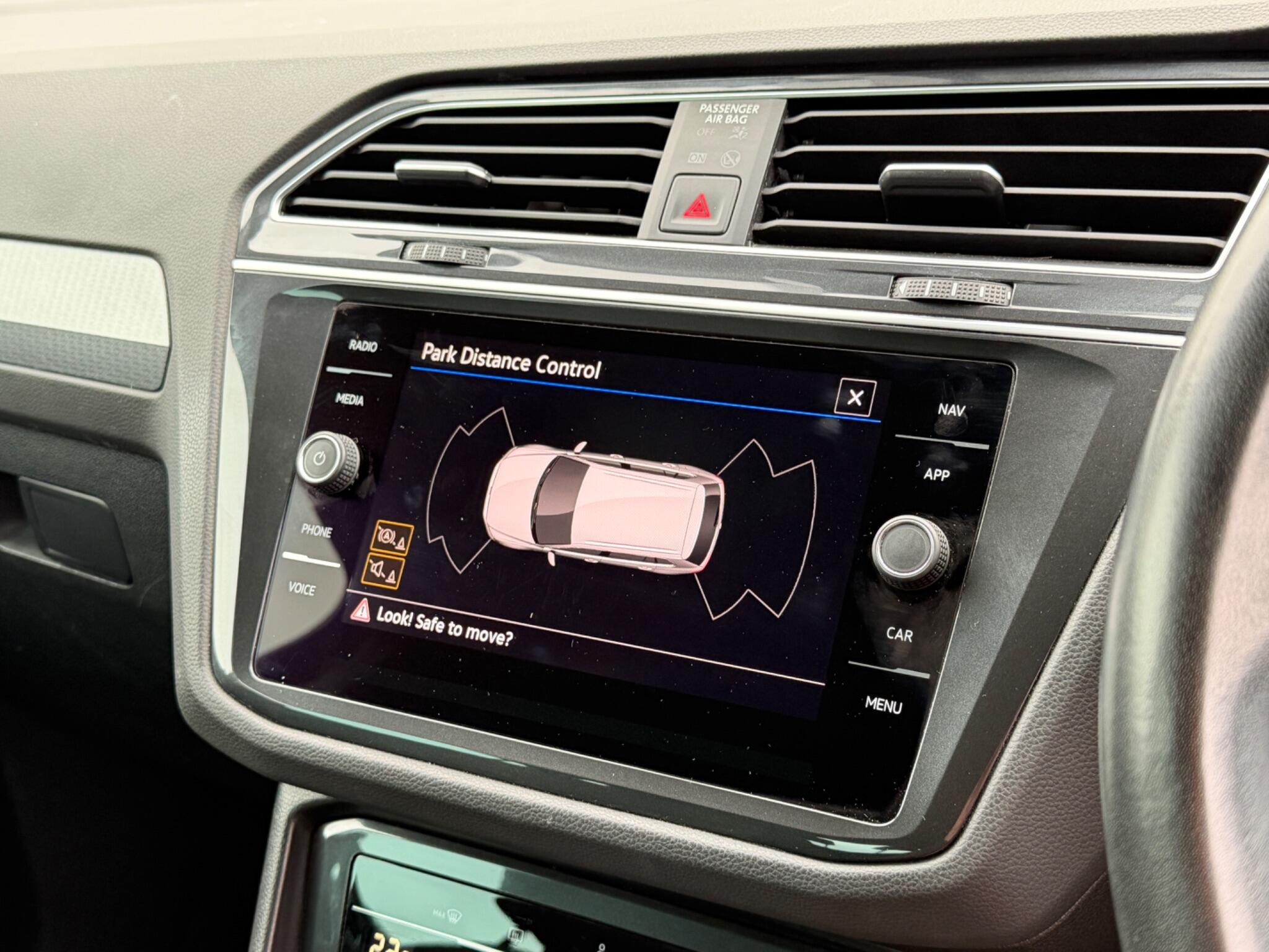 Volkswagen Tiguan view 21
