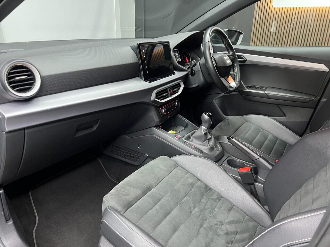 SEAT Ibiza view 32