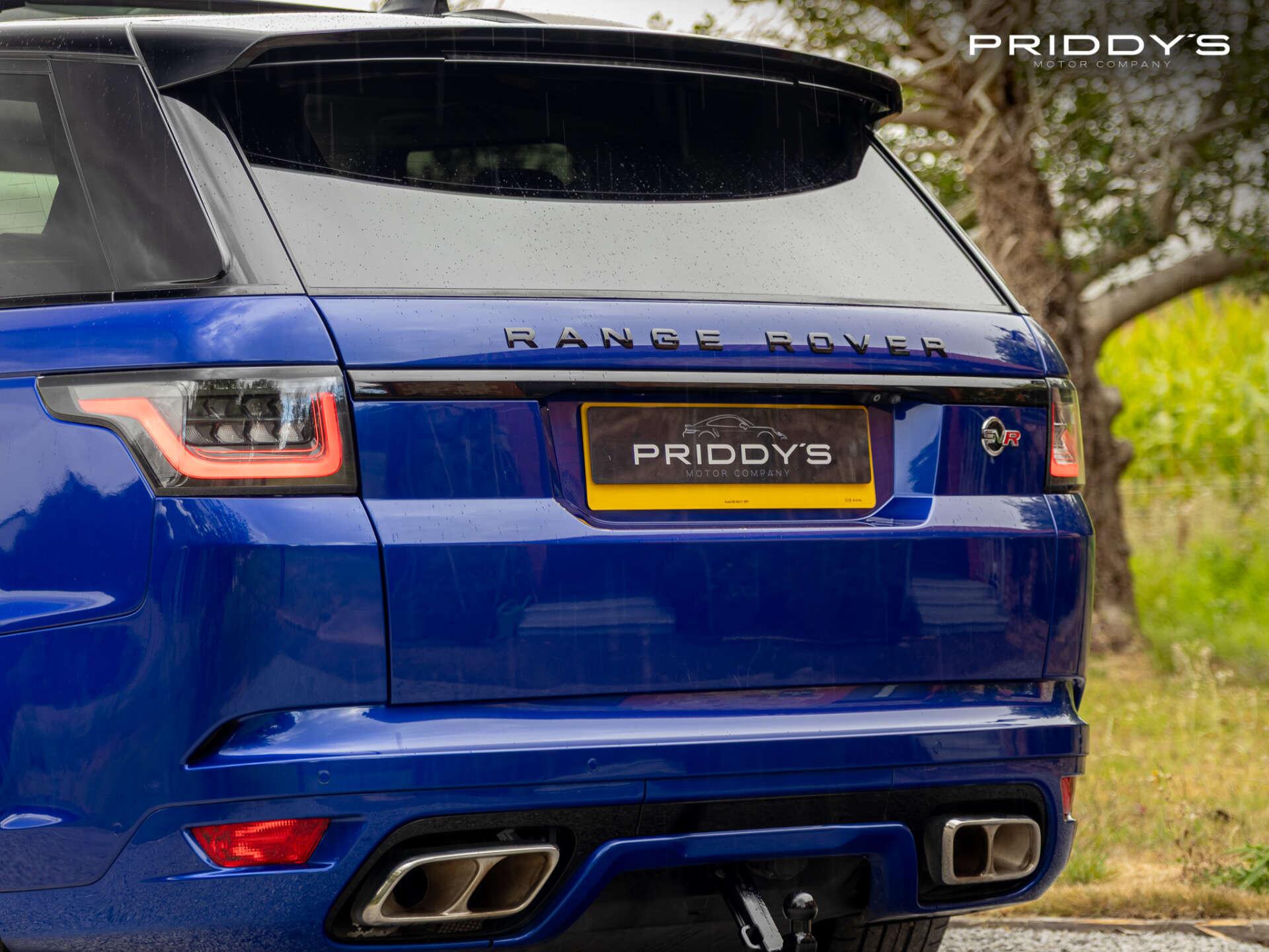 Land Rover Range Rover Sport view 3