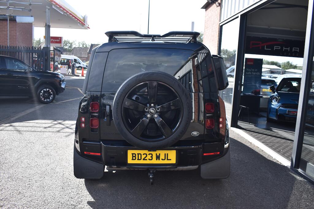 Land Rover Defender view 7