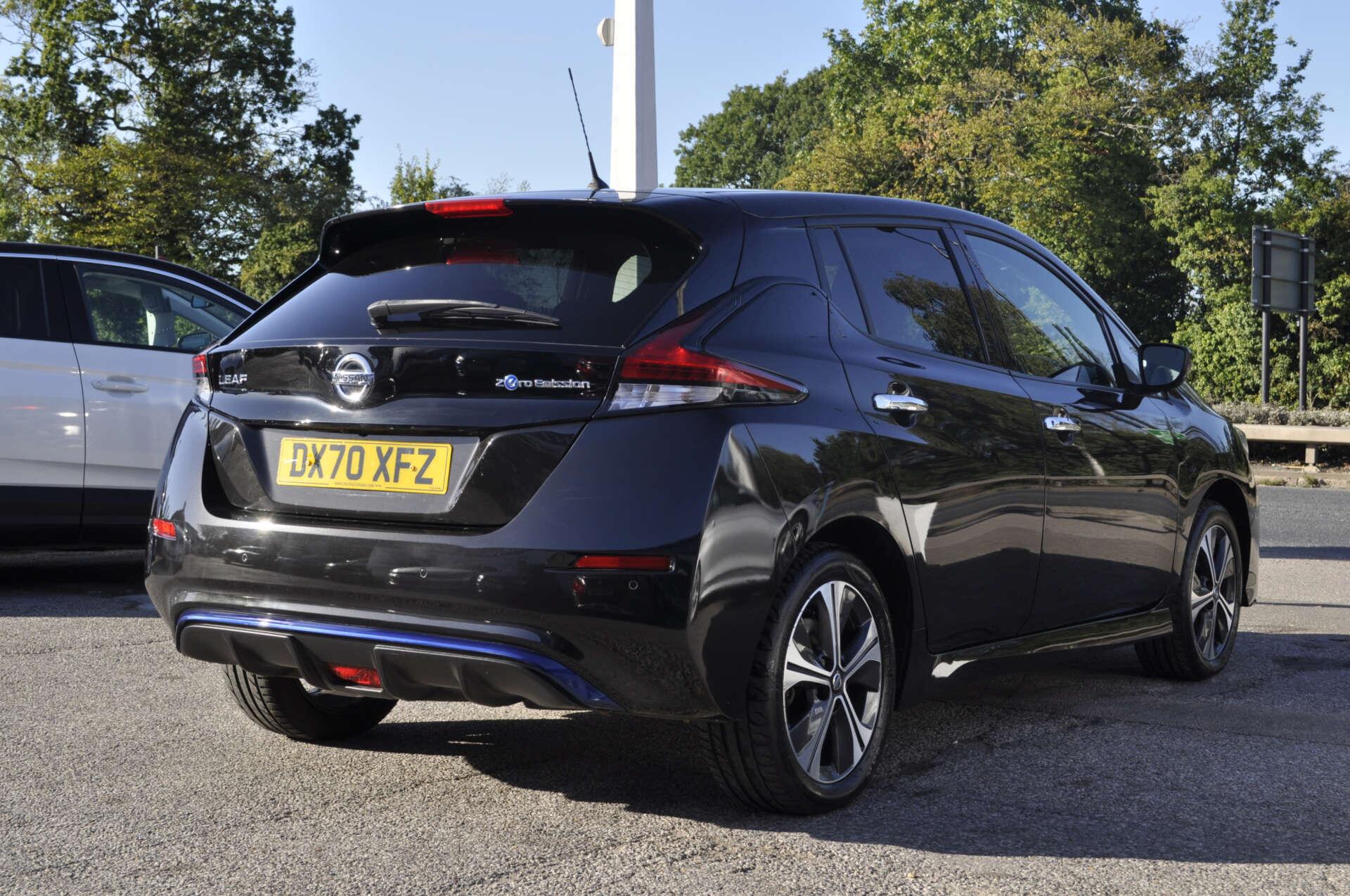 Nissan Leaf view 6