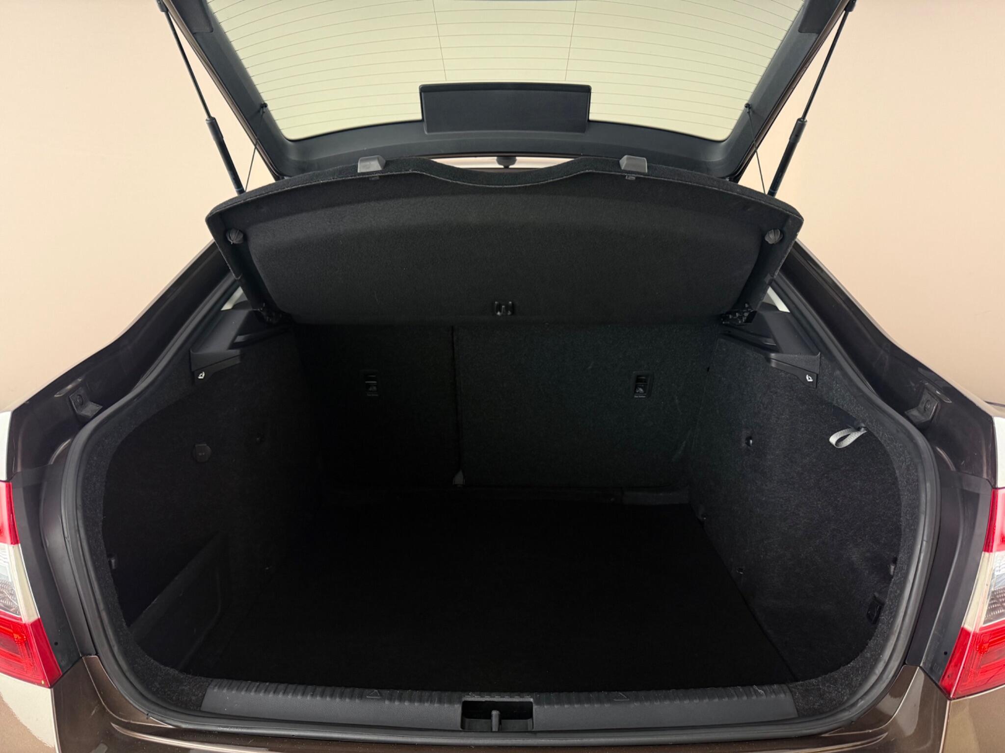 Skoda Octavia view 10