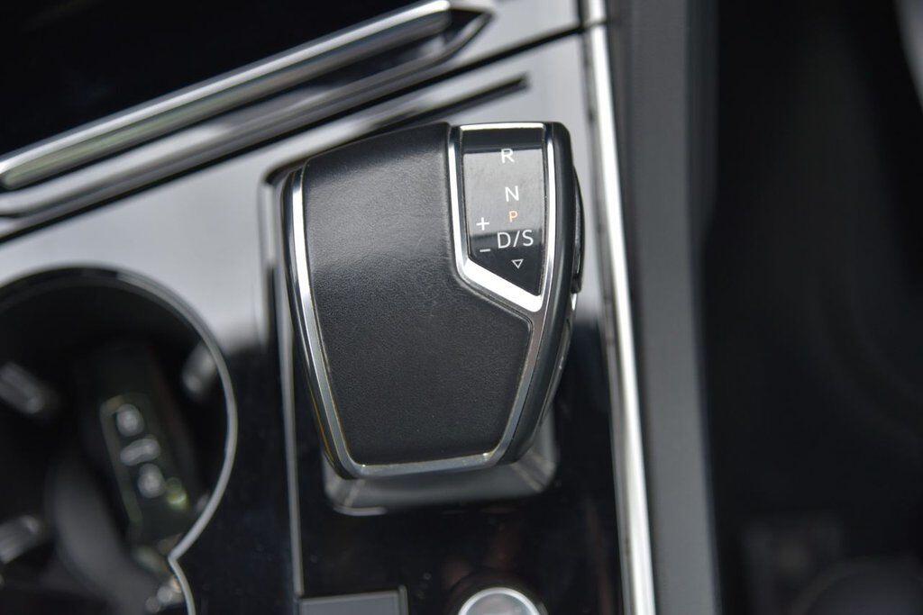 Volkswagen Touareg view 56
