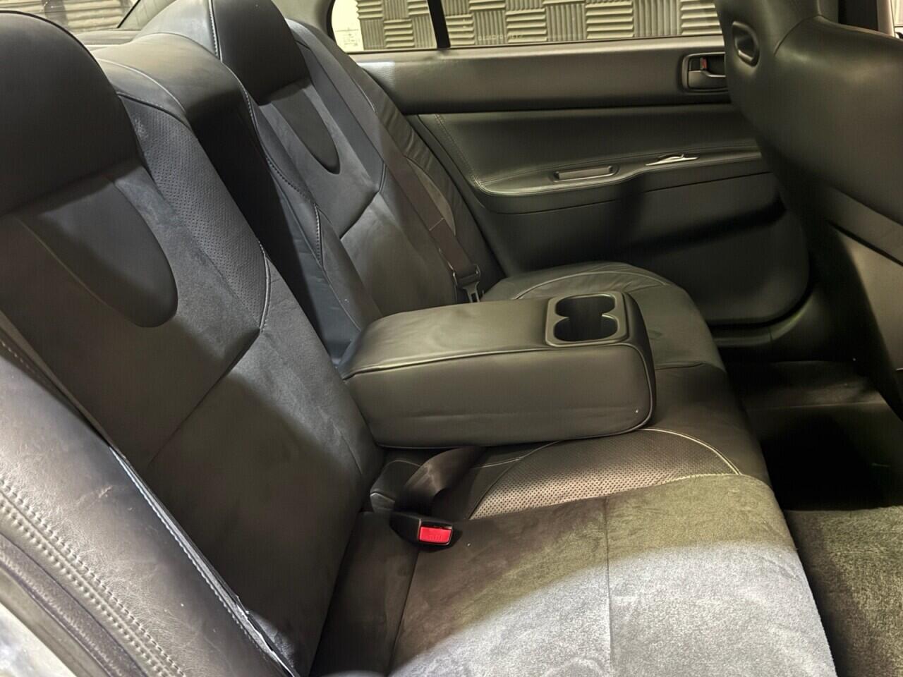 Mitsubishi Lancer view 17
