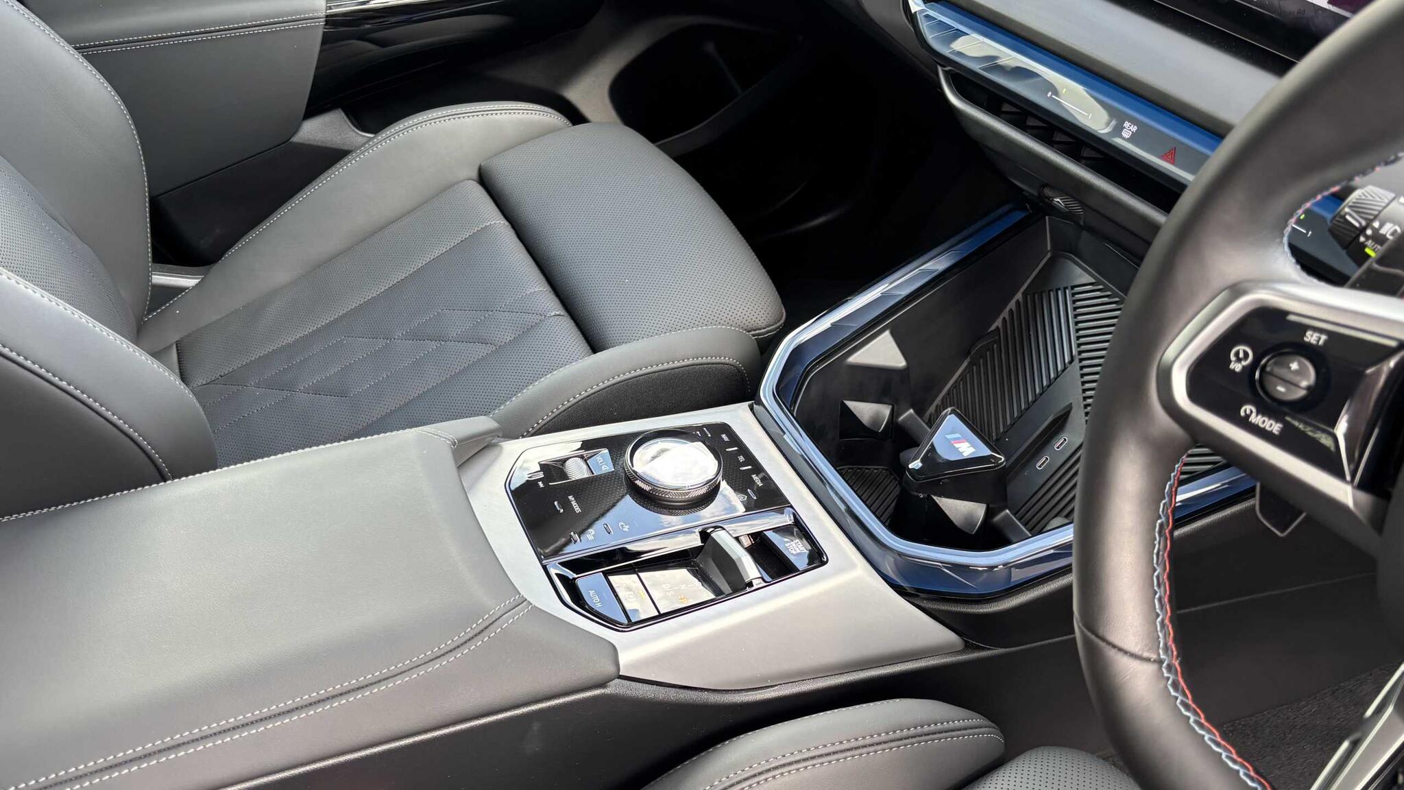 BMW X3 view 6