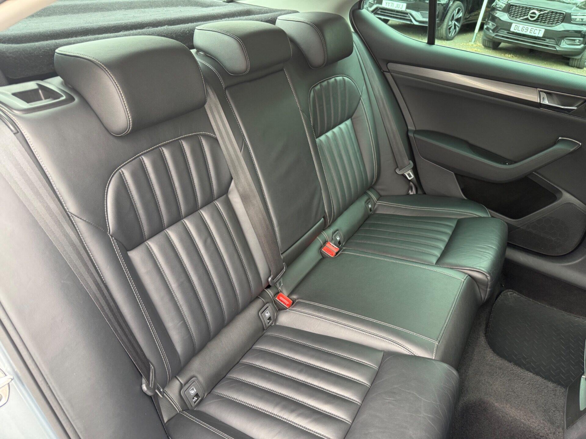 Skoda Superb view 17
