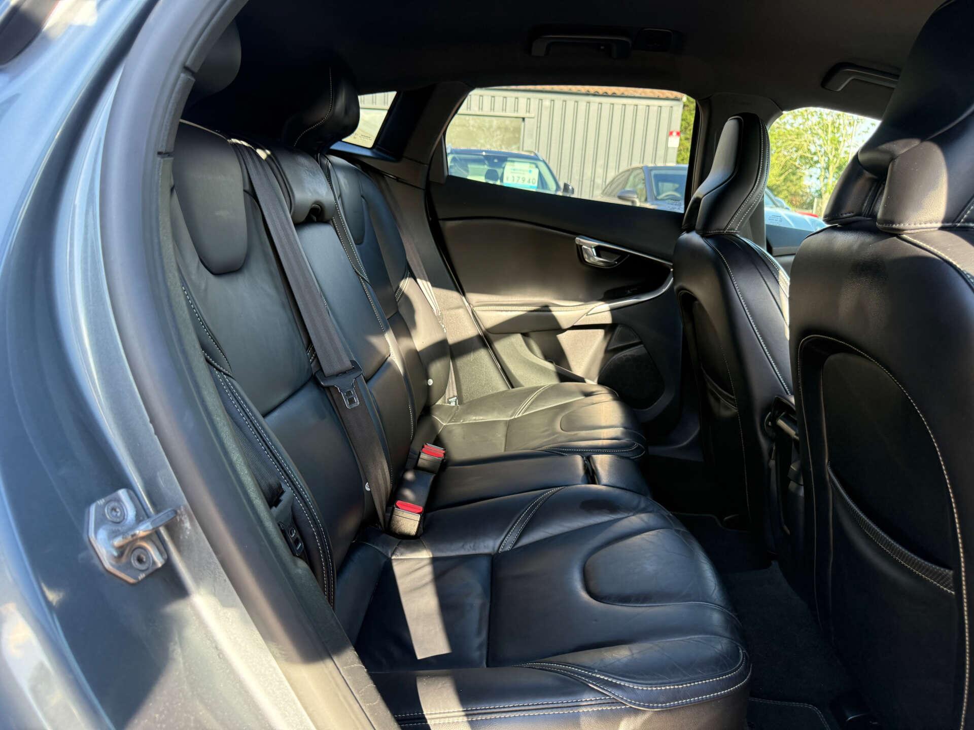Volvo V40 view 53
