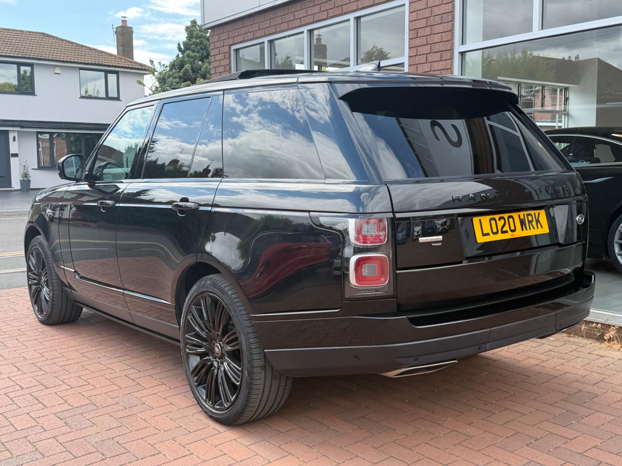 Land Rover Range Rover view 13