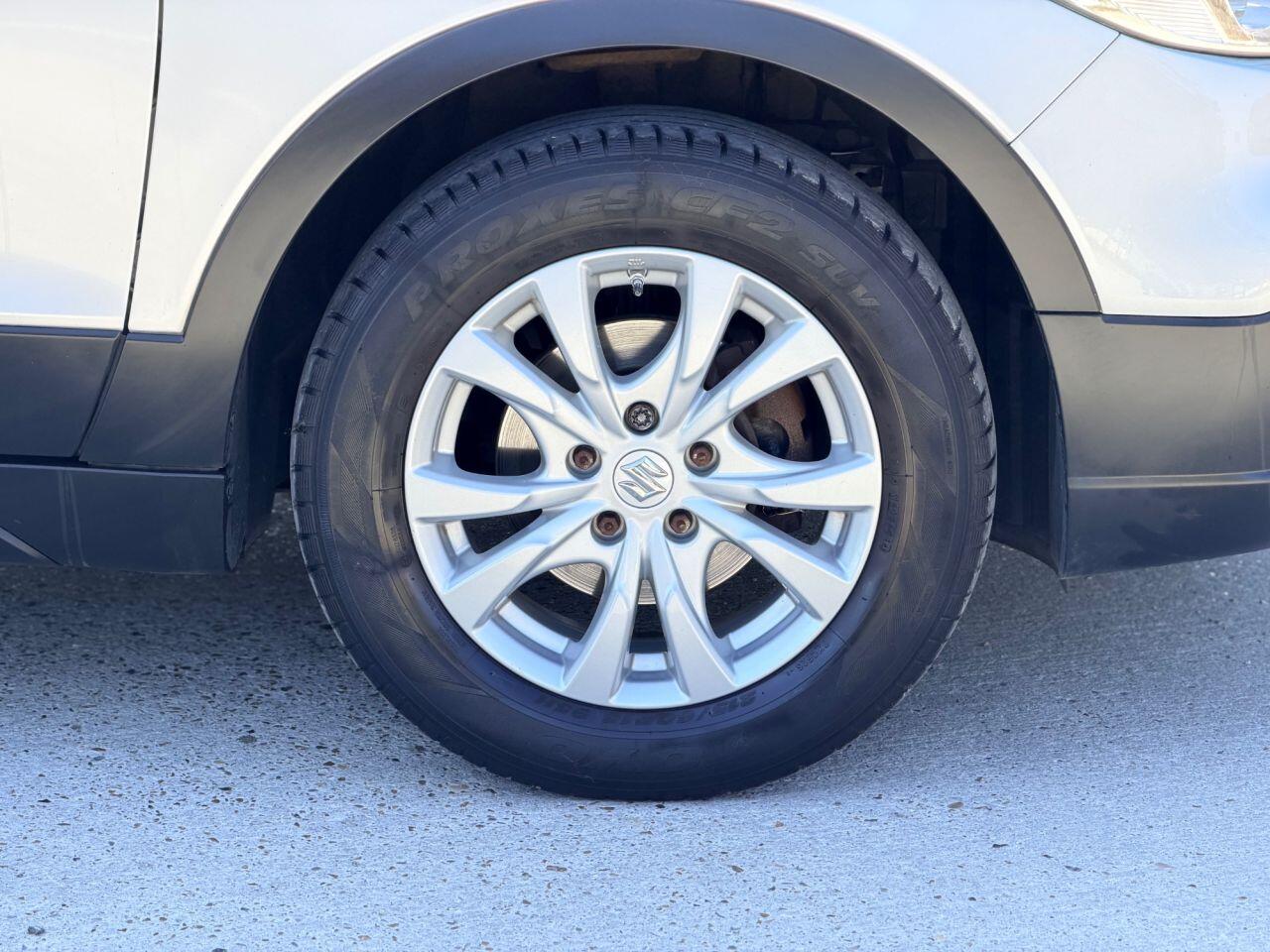 Suzuki SX4 S-Cross view 13