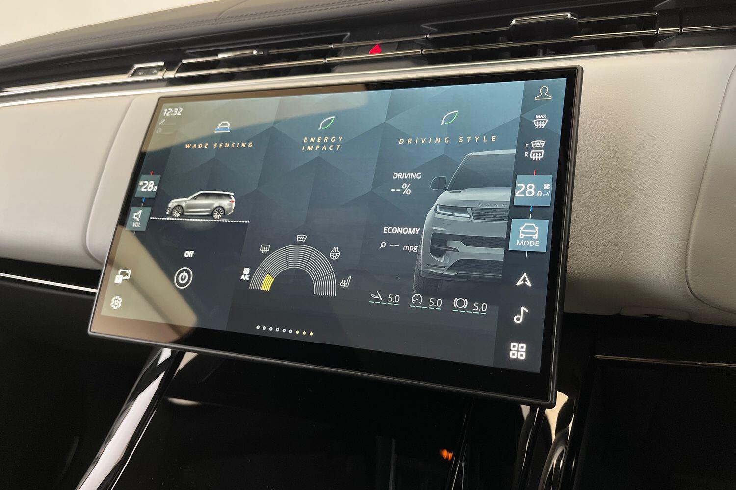 Land Rover Range Rover Sport view 26