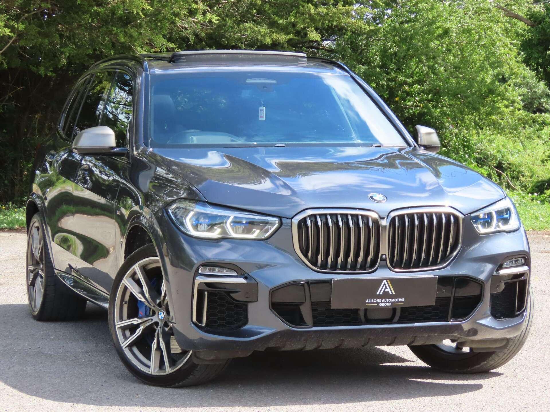 BMW X5 view 4