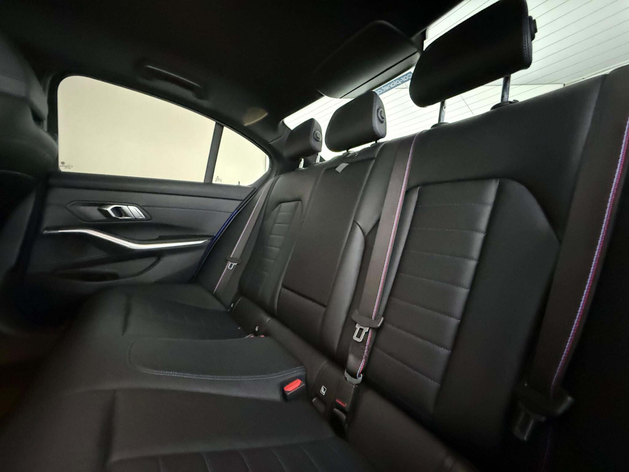 BMW 3 Series view 34